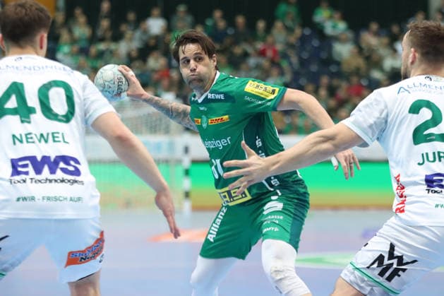 Handball DAIKIN HBL, SC DHfK Leipzig - FRISCH AUF! Göppingen; 09.04.2026 Dean Bombac (67, SC DHfK Leipzig) holt zum Wurf aus. Handball, DAIKIN HBL, 1. Bundesliga, Saison 2025 2026, 28. Spieltag: SC DHfK Leipzig vs. FRISCH AUF! Göppingen am 09.04.2026 in der Quarterback Immobilien Arena Leipzig. Copyright: xBEAUTIFULxSPORTS JanxKaeferx