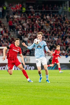 09.04.2026, xdaymx, Fussball UEFA Europa League, SC Freiburg - Celta Vigo vl. Maximilian Eggestein und Williot Swedberg (DFL DFB REGULATIONS PROHIBIT ANY USE OF PHOTOGRAPHS as IMAGE SEQUENCES and or QUASI-VIDEO) Freiburg