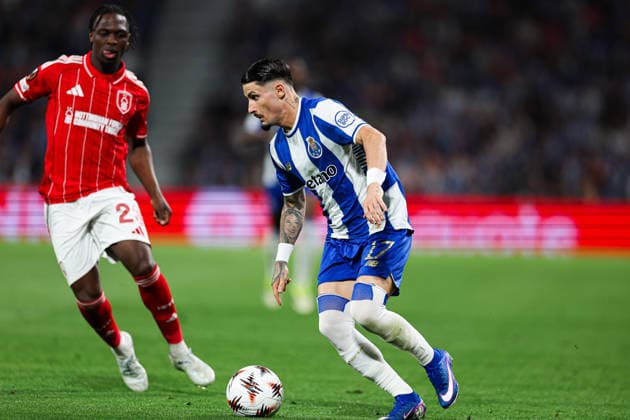 April 9, 2026, Porto, Porto, Portugal: Borja Sainz of Fc Porto in action during UEFA Europa League 2025 26 Quarter-Final Leg One match between Fc Porto and Nottingham Forest at Estadio Dragao on April 09, 2026 in Porto, Portugal Porto Portugal - ZUMAe141 20260409_zsp_e141_090 Copyright: xLuisxEirasx