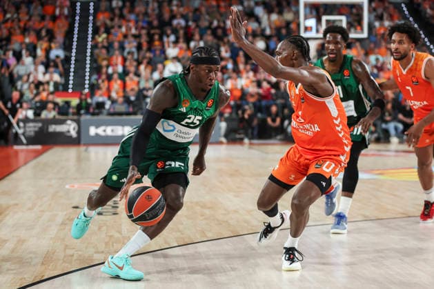 April 9, 2026, Valencia, Valencia, Spain: Kendrick Nunn of Panathinaikos Aktor Athens and Brancou Badio of Valencia Basket in action during the Turkish Airlines EuroLeague Regular Season Round 37 match between Valencia Basket and Panathinaikos Aktor Athens at Roig Arena on April 09, 2026, in Valencia, Spain. Valencia Spain - ZUMAa181 20260409_zaa_a181_342 Copyright: xIrinaxR.xHipolitox