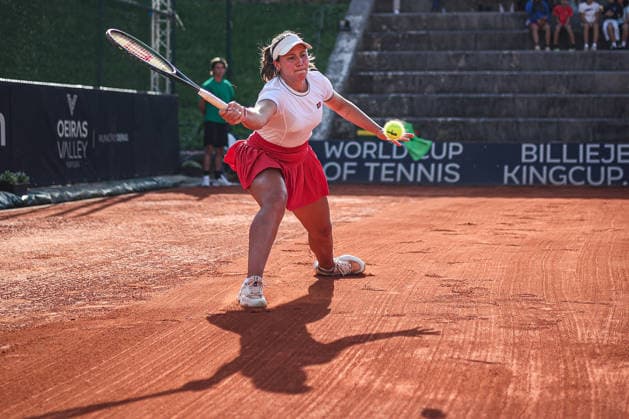 Billie Jean King Cup - Day 3- Portugal Vs Sweden Francisca Jorge of Portugal competes in the Billie Jean King Cup play-offs women s doubles match against Sweden on day three of the Billie Jean King Cup play-offs at Clube de Tenis do Jamor in Lisbon, Portugal, on April 9, 2026. Lisbon Lisboa Portugal  Copyright: xMiguelxReisx originalFilename:reis-notitle260409_npfXI.jpg