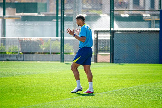 ESP: FC Barcelona, Barca Pre-match. La Liga Araujo of FC Barcelona during the pre-match training against RCD Espanol in La Liga on April 10, 2026 in Barcelona Spain Barcelona Spain Football *** ESP FC Barcelona Pre match La Liga Araujo of FC Barcelona during the pre match training against RCD Espanol in La Liga on April 10, 2026 in Barcelona Spain Barcelona Spain Football Copyright: xOriolxSanchezx xAgenciaxLOFx