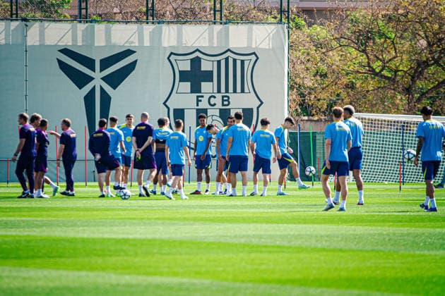 ESP: FC Barcelona, Barca Pre-match. La Liga FC Barcelona during the pre-match training against RCD Espanol in La Liga on April 10, 2026 in Barcelona Spain Barcelona Spain Football *** ESP FC Barcelona Pre match La Liga FC Barcelona during the pre match training against RCD Espanol in La Liga on April 10, 2026 in Barcelona Spain Barcelona Spain Football Copyright: xOriolxSanchezx xAgenciaxLOFx