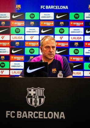 ESP: FC Barcelona, Barca Pre-match. La Liga Hansi Flick of FC Barcelona during the pre-match press conference, PK, Pressekonferenz against RCD Espanol in La Liga on April 10, 2026 in Barcelona Spain Barcelona Spain Football *** ESP FC Barcelona Pre match La Liga Hansi Flick of FC Barcelona during the pre match press conference against RCD Espanol in La Liga on April 10, 2026 in Barcelona Spain Barcelona Spain Football Copyright: xOriolxSanchezx xAgenciaxLOFx