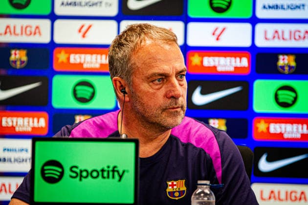 ESP: FC Barcelona, Barca Pre-match. La Liga Hansi Flick of FC Barcelona during the pre-match press conference, PK, Pressekonferenz against RCD Espanol in La Liga on April 10, 2026 in Barcelona Spain Barcelona Spain Football *** ESP FC Barcelona Pre match La Liga Hansi Flick of FC Barcelona during the pre match press conference against RCD Espanol in La Liga on April 10, 2026 in Barcelona Spain Barcelona Spain Football Copyright: xOriolxSanchezx xAgenciaxLOFx