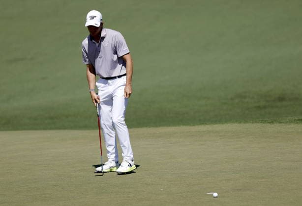 Golf 2026 Masters Tournament - Round 2 Carlos Ortiz of Mexico reacts after missing a putt on Hole 2 in Round 2 of the 2026 Masters tournament in August, Georgia, USA, 10 April 2026. Augusta United States  Copyright: xERIKxS.xLESSERx