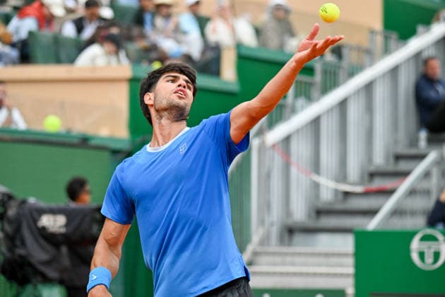 Carlos Alcaraz bat Alexander Bublik (6-3, 6-0) lors de la sixième journée du Rolex Monte-Carlo Masters au Monte-Carlo Country Club de Monaco, le 10 avril 2026. Bruno Bebert Bestimage Carlos Alcaraz of Spain celebrates after victory against Alexander Bublik of Kazakhstan in the Men s Singles Quarter Final match on day six of the Rolex Monte-Carlo Masters at Monte-Carlo Country Club on April 10, 2026 in Monte-Carlo, Monaco. Monte-Carlo Monaco  Copyright: xBrunoxBebertx xBestimagexBrunoxBebertx xBestimagex