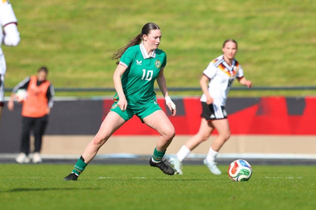 2026.04.10, xkwix, Fußball, UEFA Women s UNDER 19 Championship qualification, Republic of Ireland - Germany, Uhlenkrugstadion, Runde 2 1.Spieltag, Saison 2025 2026: Hannah Healy(Irland U19 Frauen 10) DFB regulations prohibit any use of photographs as image sequences and or quasi-video. Photo: xKamilxWilkowskixPressefotoKochx Nordrhein-Westfalen Deutschland *** 2026 04 10, xkwix, Football, UEFA Women s UNDER 19 Championship qualification, Republic of Ireland Germany, Uhlenkrugstadion, Round 2 1 Matchday, Season 2025 2026 Hannah Healy Ireland U19 Women 10 DFB regulations prohibit any use of photographs as image sequences and or quasi video Photo xKamilxWilkowskixPressefotoKochx Nordrhein Westfalen Germany