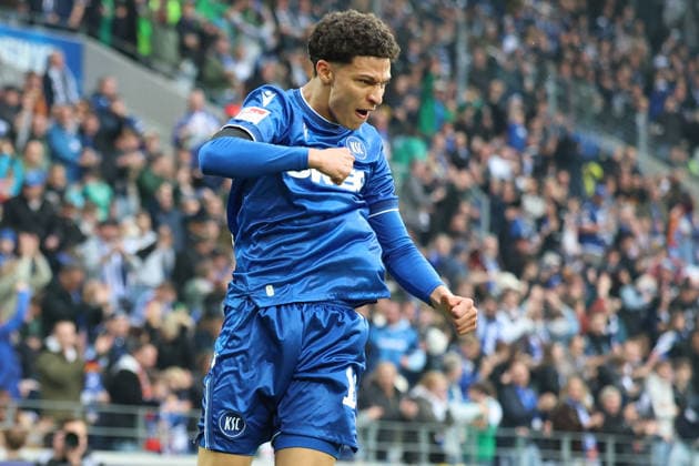 10.04.2026, xrekx, Fussball 2.Bundesliga, Karlsruher SC - Arminia Bielefeld v.l. Torjubel nach dem Tor zum celebrating the goal celebrate 1:1 durch Louey Ben Farhat (Karlsruher SC) (DFL DFB REGULATIONS PROHIBIT ANY USE OF PHOTOGRAPHS as IMAGE SEQUENCES and or QUASI-VIDEO) Karlsruhe *** 10 04 2026, xrekx, Fußball 2 Bundesliga, Karlsruher SC Arminia Bielefeld v l Torjubel nach dem Tor zum celebrating the goal celebrate 1 1 durch Louey Ben Farhat Karlsruher SC DFL DFB REGULATIONS PROHIBIT ANY USE OF PHOTOGRAPHS as IMAGE SEQUENCES and or QUASI VIDEO Karlsruhe