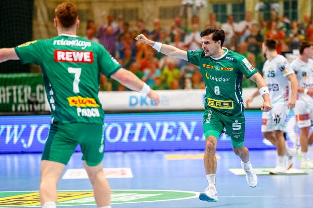 Lucas Krzikalla (SC DHfK Leipzig, 08) jJubel, Torjubel, jubelt ueber Tor , SC DHfK Leipzig vs FRISCH AUF! Goeppingen, Handball, 1. Bundesliga, 28. Spieltag, Saison 2025 2026, 09.04.2026, SC DHfK Leipzig vs FRISCH AUF! Goeppingen, Handball, 1. Bundesliga, 28. Spieltag, Saison 2025 2026, 09.04.2026 Leipzig *** Lucas Krzikalla SC DHfK Leipzig, 08 jJubel, Torjubel, jubelt ueber Tor , SC DHfK Leipzig vs FRISCH AUF Goeppingen, Handball, 1 Bundesliga, 28 Matchday, Season 2025 2026, 09 04 2026, SC DHfK Leipzig vs FRISCH AUF Goeppingen, Handball, 1 Bundesliga, 28 Matchday, Season 2025 2026, 09 04 2026 Leipzig Copyright: xEibner-Pressefoto LauraxRoemerx EP_LRR