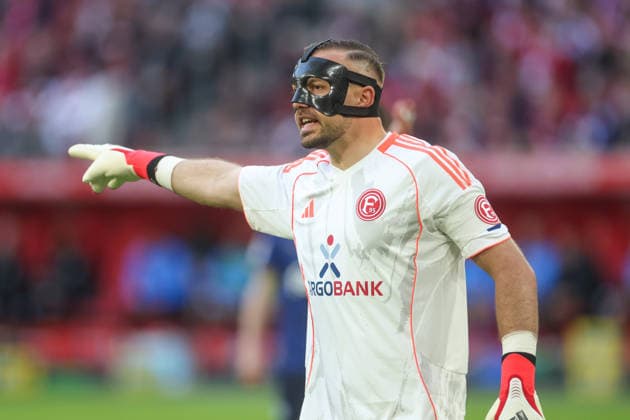 10.04.2026, Fussball, Saison 2025 2026, 2. Bundesliga, 29. Spieltag, Fortuna Duesseldorf - Holstein Kiel, Düsseldorfs Florian Kastenmeier Düsseldorf Merkur-Spiel Arena NRW Deutschland xRHR-FOTOx *** 10 04 2026, Football, Season 2025 2026, 2 Bundesliga, 29 Matchday, Fortuna Duesseldorf Holstein Kiel, Düsseldorfs Florian Kastenmeier Düsseldorf Merkur Spiel Arena NRW Germany xRHR FOTOx Copyright: RHR-FOTOx RHR-FOTO