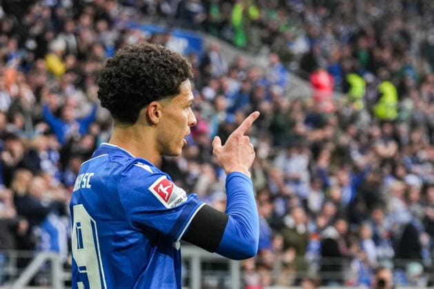 2. Bundesliga, Karlsruher SC vs Arminia Bielefeld, 10.04.2026 Torjubel zum 1:1 durch Louey Ben Farhat (Karlsruher SC, 19) 2. Bundesliga, Karlsruher SC vs Arminia Bielefeld, BBBank Wildpark Karlsruhe, 10.04.2026 DFB DFL REGULATIONS PROHIBIT ANY USE OF PHOTOGRAPHS AS IMAGE SEQUENCES AND OR QUASI-VIDEO. *** 2 Bundesliga, Karlsruher SC vs Arminia Bielefeld, 10 04 2026 Goal celebration for 1 1 by Louey Ben Farhat Karlsruher SC, 19 2 Bundesliga, Karlsruher SC vs Arminia Bielefeld, BBBank Wildpark Karlsruhe, 10 04 2026 DFB DFL REGULATIONS PROHIBIT ANY USE OF PHOTOGRAPHS AS IMAGE SEQUENCES AND OR QUASI VIDEO Copyright: xBEAUTIFULxSPORTS Boscox