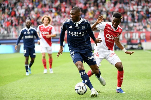 Paris FC v AS Monaco - Ligue 1 McDonald s 2025 2026 17 Adama CAMARA (pfc) - 24 Simon ADINGRA (asm) during the Ligue 1 McDonald s match between Paris and Monaco at Stade Jean Bouin on April 10, 2026 in Paris, France. Paris France  Copyright: xFEPx 776482480