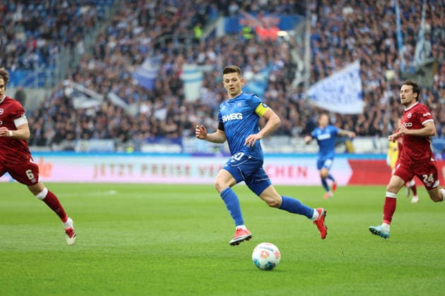 10.04.2026, xrekx, Fussball 2.Bundesliga, Karlsruher SC - Arminia Bielefeld v.l. Marvin Wanitzek (Karlsruher SC) (DFL DFB REGULATIONS PROHIBIT ANY USE OF PHOTOGRAPHS as IMAGE SEQUENCES and or QUASI-VIDEO) Karlsruhe *** 10 04 2026, xrekx, Soccer 2 Bundesliga, Karlsruher SC Arminia Bielefeld v l Marvin Wanitzek Karlsruher SC DFL DFB REGULATIONS PROHIBIT ANY USE OF PHOTOGRAPHS as IMAGE SEQUENCES and or QUASI VIDEO Karlsruhe