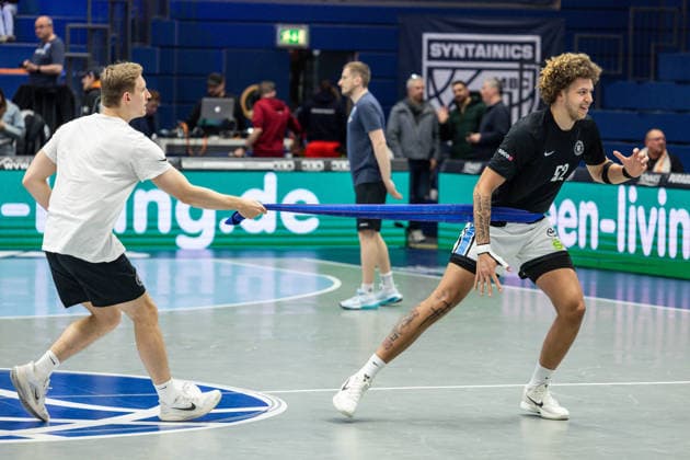 GER, easy-Credit Basketball-Bundesliga, Syntainics MBC - Veolia Towers Hamburg. 10.04.2026, Stadthalle, Weißenfels, GER, easy-Credit Basketball-Bundesliga, Syntainics MBC - Veolia Towers Hamburg. Zacharie Perrin (Veolia Towers Hamburg, 52) Â Foto Alexander Trienitz Weißenfels Stadthalle Sachsen-Anhalt Deutschland