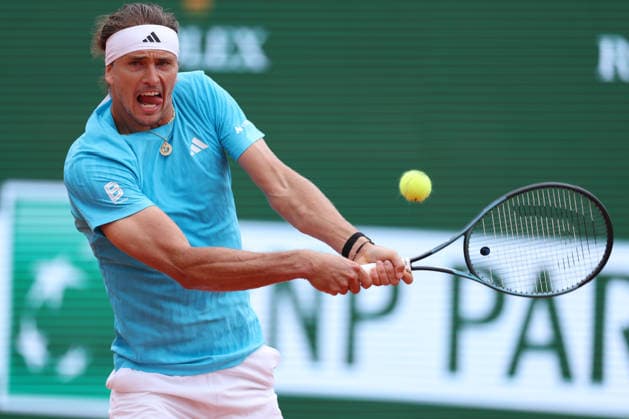 Rolex Monte-Carlo Masters - Day Six Alexander Zverev of Germany plays a backhand during his quarter final match against Joao Fonseca of Brazil on day Six of the Rolex Monte-Carlo Masters at Monte-Carlo Country Club on April 10, 2025 in Monte-Carlo, Monaco. Monaco Monte-Carlo Country Club Monte_Carlo Monaco Copyright: xAllstarxPicturexLibraryxLtdx