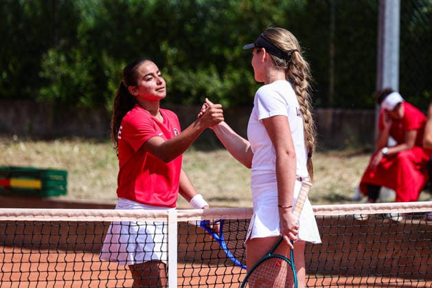 Billie Jean King Cup - Day 4 - Turkiye v Latvia Ada Kumru of Turkey shakes hands during the Billie Jean King Cup play-offs women s singles match against Latvia on day four of the Billie Jean King Cup play-offs at Clube de Tenis do Jamor in Lisbon, Portugal, on April 10, 2026. Lisbon Lisboa Portugal  Copyright: xMiguelxReisx originalFilename:reis-notitle260410_npOQC.jpg