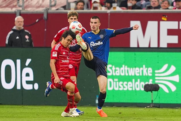 10.04.2026, xydrx, Fußball, 2. Fußball Bundesliga, Fortuna Düsseldorf - Holstein Kiel, Saison 2025 2026, Merkur Spiel-Arena: Satoshi Tanaka (Fortuna Düsseldorf, 16) im Zweikampf gegen David Zec (Holstein Kiel, 26) DFB regulations prohibit any use of photographs as image sequences and or quasi-video. *** 10 04 2026, xydrx, Fußball, 2 Fußball Bundesliga, Fortuna Düsseldorf Holstein Kiel, Saison 2025 2026, Merkur Spiel Arena Satoshi Tanaka Fortuna Düsseldorf, 16 in duel against David Zec Holstein Kiel, 26 DFB regulations prohibit any use of photographs as image sequences and or quasi video Copyright: HMBxMedia YannisxDreimann