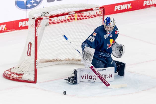 Antoine Bibeau (Torwart, EHC Red Bull Muenchen, 30) bei der Abwehr eines Pucks GER, EHC Red Bull Muenchen vs. Adler Mannheim, Eishockey, DEL, Playoffs, Halbfinale Spiel 2, Saison 2025 2026, 10.04.2026. GER, EHC Red Bull Muenchen vs. Adler Mannheim, Eishockey, DEL, Playoffs, Halbfinale Spiel 2, Saison 2025 2026, 10.04.2026. Muenchen *** Antoine Bibeau Goalkeeper, EHC Red Bull Muenchen, 30 defending a puck GER, EHC Red Bull Muenchen vs Adler Mannheim, Ice Hockey, DEL, Playoffs, Semifinal Game 2, Season 2025 2026, 10 04 2026 GER, EHC Red Bull Muenchen vs Adler Mannheim, Ice Hockey, DEL, Playoffs, Semifinal Game 2, Season 2025 2026, 10 04 2026 Muenchen Copyright: xEibner-Pressefoto FranzxFeinerx EP_HFR