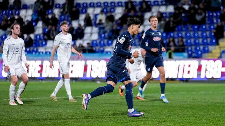 v.li.: Torschütze Deniz Zeitler (TSG II, 38), Luis Engelns (TSG II, 17), Spieler der TSG 1899 Hoffenheim II (U23), jubeln über das Tor zum 1:1, Jubel, Torjubel, Torerfolg, celebrate the goal, goal, celebration, jubelt ueber das Tor, Freuen, Freude, freut sich, optimistisch, positiv, Spielszene, Highlight, Action, Aktion, das 1000. Saisontor in der 3. Liga 2025 26, 10.04.2026, Sinsheim (Deutschland), Fussball, 3. Liga, TSG 1899 Hoffenheim II - 1. FC Schweinfurt 05, DFB DFL REGULATIONS PROHIBIT ANY USE OF PHOTOGRAPHS AS IMAGE SEQUENCES AND OR QUASI-VIDEO. *** from left goalscorer Deniz Zeitler TSG II, 38 , Luis Engelns TSG II, 17 , players of TSG 1899 Hoffenheim II U23 , cheer about the goal to 1 1, jubilation, goal celebration, celebrate the goal, goal, celebration, cheers about the goal, rejoicing, joy, rejoices, optimistic, positive, game scene, highlight, action, action, the 1000th goal of the season in the 3 Liga 2025 26, 10 04 2026, Sinsheim Germany , Football, 3 Liga, TSG 1899 Hoffenheim II 1 FC Schweinfurt 05, DFB DFL REGULATIONS PROHIBIT ANY USE OF PHOTOGRAPHS AS IMAGE SEQUENCES AND OR QUASI VIDEO xozx