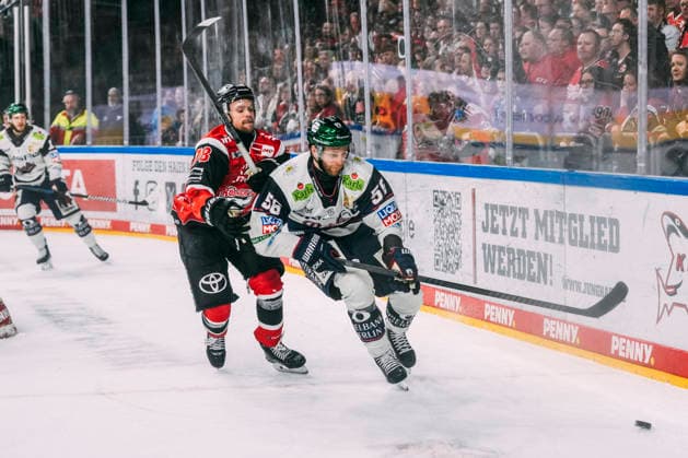 10.04.2026, xjmrgnx, Eishockey Penny DEL 1 2 Finale, Koelner Haie - Eisbären Berlin v.l. Zweikampf zwischen Dominik Bokk (78, Koelner Haie) und Markus Niemeläinen (56, Eisbaeren Berlin) (DFL DFB REGULATIONS PROHIBIT ANY USE OF PHOTOGRAPHS as IMAGE SEQUENCES and or QUASI-VIDEO) Koeln *** 10 04 2026, xjmrgnx, Ice Hockey Penny DEL 1 2 Final, Koelner Haie Eisbären Berlin v l duel between Dominik Bokk 78, Koelner Haie and Markus Niemeläinen 56, Eisbaeren Berlin DFL DFB REGULATIONS PROHIBIT ANY USE OF PHOTOGRAPHS as IMAGE SEQUENCES and or QUASI VIDEO Koeln