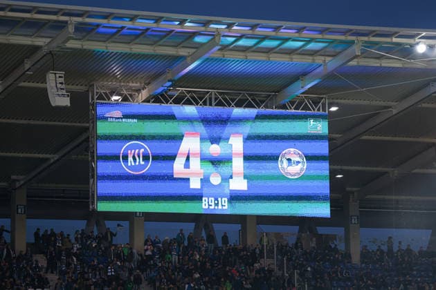 Deutschland: Karlsruher SC vs. Arminia Bielefeld, 2. Bundesliga, 29. Spieltag, Saison 2025 26, BBBank Wildpark (Karlsruhe): Spielendstand Karlsruhe BBBank Wildpark Baden-Württemberg Deutschland *** Germany Karlsruher SC vs Arminia Bielefeld, 2 Bundesliga, Matchday 29, Season 2025 26, BBBank Wildpark Karlsruhe Final Score Karlsruhe BBBank Wildpark Baden Württemberg Germany Copyright: xBenedictxChristx