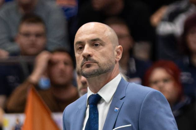 Milenko Bogicevic (MBC, Head Coach), Syntainics MBC vs. Veolia Towers Hamburg, Basketball, 1. Bundesliga, Maenner, 29. Spieltag, Saison 2025 26, 10.04.2026. Weißenfels Stadthalle Sachsen-Anhalt Deutschland