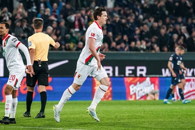 Fussball: Deutschland: 1. Bundesliga 2025 2026 - 29. Spieltag, 10.04.2026 - FC Augsburg vs. TSG Hoffenheim - WWK Arena (Augsburg, Deutschland); Michael Gregoritsch (FC Augsburg) jubelt nach dem Tor zum 2:0 *** Soccer Germany 1 Bundesliga 2025 2026 Matchday 29, 10 04 2026 FC Augsburg vs TSG Hoffenheim WWK Arena Augsburg, Germany Michael Gregoritsch FC Augsburg celebrates after scoring the 2 0 goal Copyright: xLUKAxKOLANOVICx
