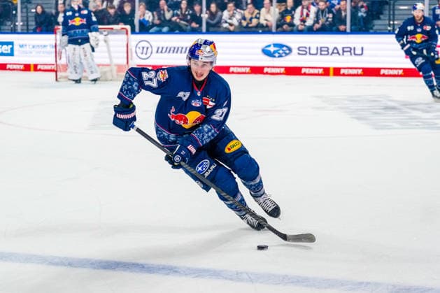 Penny DEL Playoff Halbfinale Spiel 2: Red Bull München - Adler Mannheim; 10.04.2026 Am Puck Veit Oswald (Red Bull München, 27), Halbfinale Spiel 2 Penny DEL Saison 25 26 Red Bull München gegen die Adler Mannheim am 10.03.2026 im SAP Garden in München *** Penny DEL Playoff Semifinal Game 2 Red Bull Munich Adler Mannheim 10 04 2026 At the puck Veit Oswald Red Bull Munich, 27 , Semifinal Game 2 Penny DEL Season 25 26 Red Bull Munich against Adler Mannheim on 10 03 2026 at SAP Garden in Munich Copyright: xBEAUTIFULxSPORTS Eimertenbrinkx