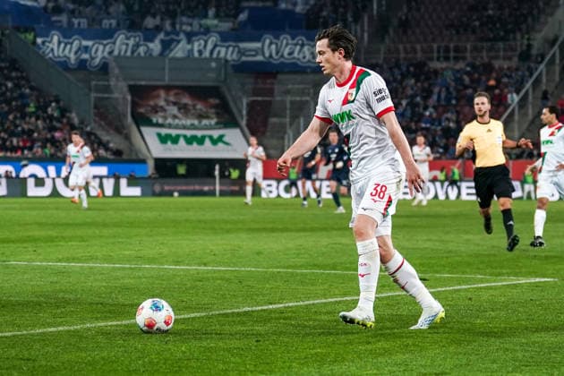 Fussball: Deutschland: 1. Bundesliga 2025 2026 - 29. Spieltag, 10.04.2026 - FC Augsburg vs. TSG Hoffenheim - WWK Arena (Augsburg, Deutschland); Michael Gregoritsch (FC Augsburg) *** Soccer Germany 1 Bundesliga 2025 2026 Matchday 29, 10 04 2026 FC Augsburg vs TSG Hoffenheim WWK Arena Augsburg, Germany Michael Gregoritsch FC Augsburg Copyright: xLUKAxKOLANOVICx