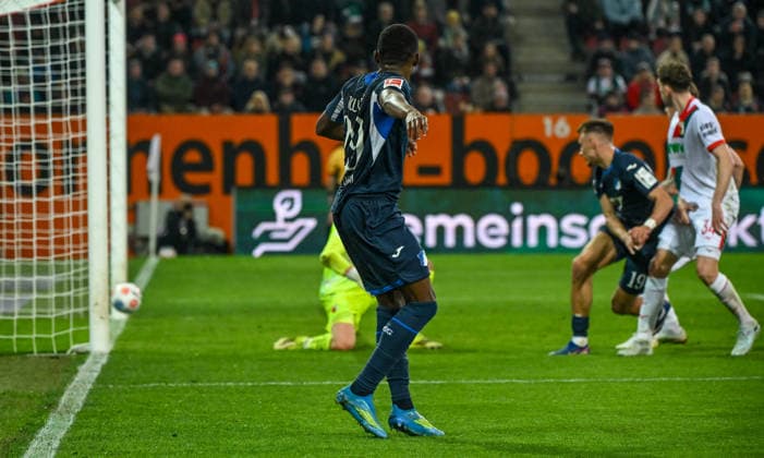 10.04.2026, xemx, Fussball 1.Bundesliga, FC Augsburg - TSG Hoffenheim v.l. Bazoumana Toure (TSG Hoffenheim) Goal scored, erziehlt das Tor zum 2:2 (DFL DFB REGULATIONS PROHIBIT ANY USE OF PHOTOGRAPHS as IMAGE SEQUENCES and or QUASI-VIDEO) Augsburg *** 10 04 2026, xemx, Fussball 1 Bundesliga, FC Augsburg TSG Hoffenheim v l Bazoumana Toure TSG Hoffenheim Goal scored, erziehlt das Tor zum 2 2 DFL DFB REGULATIONS PROHIBIT ANY USE OF PHOTOGRAPHS as IMAGE SEQUENCES and or QUASI VIDEO Augsburg