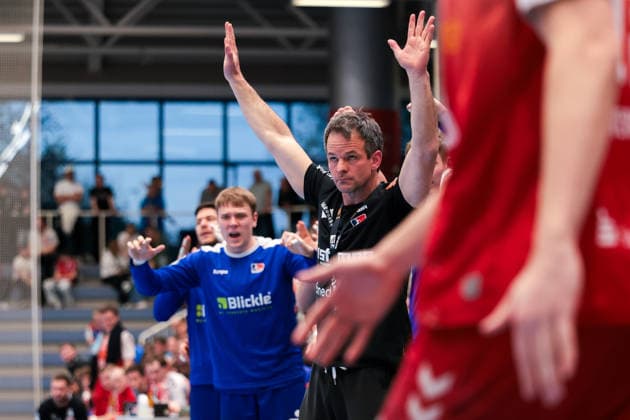 10.04.2026, 27. Spieltag der 2. Handball Bundesliga, TuSEM Essen - HBW Balingen Weilstetten, Trainer Matthias Flohr (HBW Balingen-Weilstetten) jubelt. Essen Am Hallo NRW Deutschland xRHR-FOTO DEx *** 10 04 2026, 27 Matchday of the 2 Handball Bundesliga, TuSEM Essen HBW Balingen Weilstetten, Coach Matthias Flohr HBW Balingen Weilstetten cheers Essen Am Hallo NRW Germany xRHR PHOTO DEx Copyright: DennisxEwert RHR-FOTOx RHR-FOTO DE