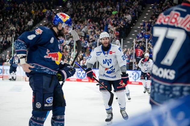 Eishockey, DEL, 20260410, EHC Red Bull München - Adler Mannheim. Im Bild Tor 2:2 Torschütze Matthias PLACHTA (Mannheim, 22). München SAP Garden Bayern Deutschland *** Ice Hockey, DEL, 20260410, EHC Red Bull München Adler Mannheim In the picture Goal 2 2 Goalscorer Matthias PLACHTA Mannheim, 22 Munich SAP Garden Bayern Germany Copyright: Passion2Press MarkusxFischerx