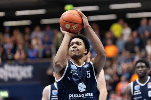 Marcus Foster (MBC, 5), Syntainics MBC vs. Veolia Towers Hamburg, Basketball, 1. Bundesliga, Maenner, 29. Spieltag, Saison 2025 26, 10.04.2026. Weißenfels Stadthalle Sachsen-Anhalt Deutschland