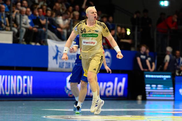 Justus Fischer (TSV Hannover-Burgdorf, 54) Jubel zum Treffer. GER, ThSV Eisenach gegen TSV Hannover-Burgdorf, 1. Daikin Handballbundesliga, Handball, 28.Spieltag, Saison 2025 2026, 19.00 Uhr, 10.04.2026 GER, ThSV Eisenach gegen TSV Hannover-Burgdorf, 1. Daikin Handballbundesliga, Handball, 28.Spieltag, Saison 2025 2026, 19.00 Uhr, 10.04.2026 Eisenach Copyright: xEibner-Pressefoto MartinxHerbstx EP_MHT