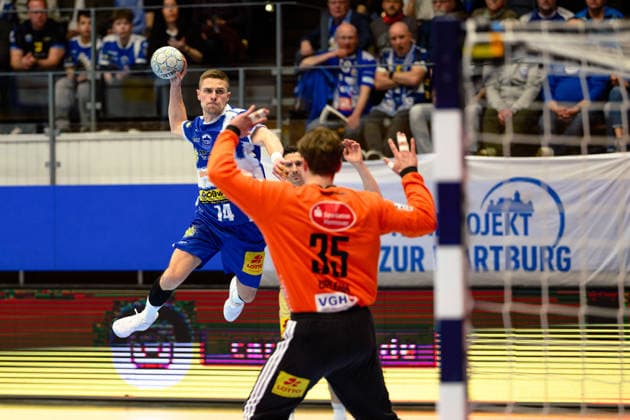 Vincent Buechner (ThSV Eisenach, 74), Joel Birlehm (TSV Hannover-Burgdorf, 35) GER, ThSV Eisenach gegen TSV Hannover-Burgdorf, 1. Daikin Handballbundesliga, Handball, 28.Spieltag, Saison 2025 2026, 19.00 Uhr, 10.04.2026 GER, ThSV Eisenach gegen TSV Hannover-Burgdorf, 1. Daikin Handballbundesliga, Handball, 28.Spieltag, Saison 2025 2026, 19.00 Uhr, 10.04.2026 Eisenach Copyright: xEibner-Pressefoto MartinxHerbstx EP_MHT