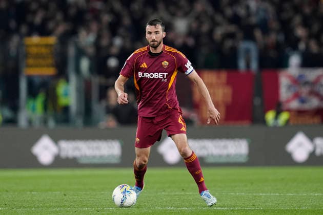 Bryan Cristante (AS Roma) in action, , AS Roma v Pisa SC, Olimpico Stadium, April 10, 2026, Roma, Italy.