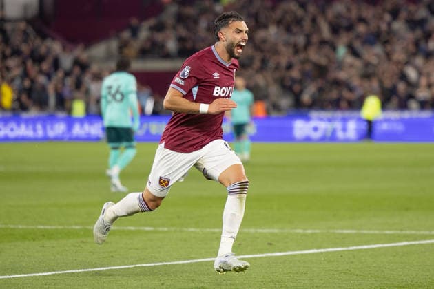 West Ham United v Wolverhampton Wanderers, Premier League, Football, The London Stadium, London, UK - 10 Apr 2026 Goal. Taty Castellanos of West Ham United (11) celebrates after scores the third goal for West Ham United London The London Stadium Stratford GBR, UK NEWSPAPERS OUT Copyright: xEllixBirchx