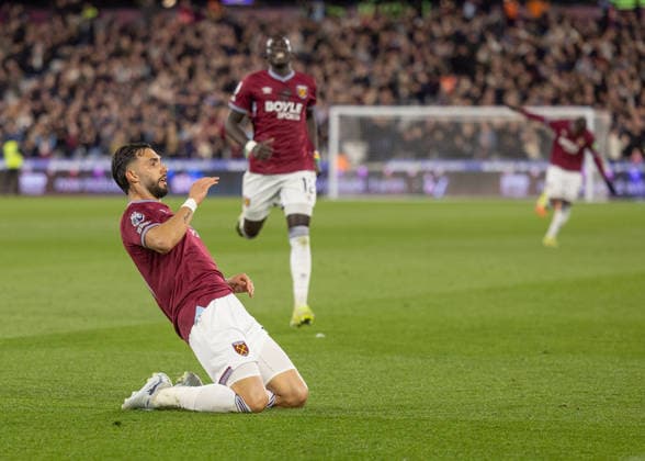 West Ham United v Wolverhampton Wanderers, Premier League, Football, The London Stadium, London, UK - 10 Apr 2026 Goal. Taty Castellanos of West Ham United (11) celebrates after scores the second goal for West Ham United London The London Stadium Stratford GBR, UK NEWSPAPERS OUT Copyright: xEllixBirchx