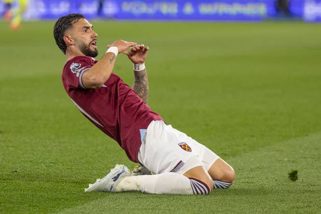 West Ham United v Wolverhampton Wanderers, Premier League, Football, The London Stadium, London, UK - 10 Apr 2026 Goal. Taty Castellanos of West Ham United (11) celebrates after scores the third goal for West Ham United London The London Stadium Stratford GBR, UK NEWSPAPERS OUT Copyright: xEllixBirchx