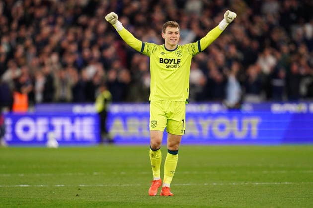 Premier League: West Ham United v Wolverhampton Wanderers West Ham United goalkeeper Mads Hermansen celebrates fourth goal during the Premier League match West Ham United vs Wolverhampton Wanderers at London Stadium, London, United Kingdom on 10 April 2026 (Photo by Harvey Murphy News Images) Copyright: xHarveyxMurphy NewsxImagesx