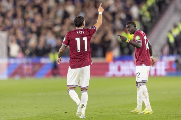 West Ham United v Wolverhampton Wanderers, Premier League, Football, The London Stadium, London, UK - 10 Apr 2026 Goal. Taty Castellanos of West Ham United (11) celebrates after he scores the third goal of the game London The London Stadium Stratford GBR, UK NEWSPAPERS OUT Copyright: xEllixBirchx