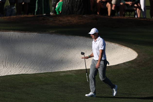 Golf 2026 Masters Tournament - Round 2 Rory Mcllroy of Northern Ireland gestures to patrons on the 15th hole during Round 2 of the 2026 Masters tournament in August, Georgia, USA, 10 April 2026. Augusta United States  Copyright: xCHRISxTORRESx
