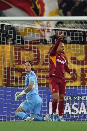 April 10, 2026, Rome, Lazio, Italy: RomaÃ¢â‚¬â ¢s Dinyell Malen celebrates after scoring their third gol during Serie A soccer match AS Roma - Pisa SC Stadio Olimpico on April 10, 2026 in Rome , Italy. Rome Italy - ZUMAl131 20260410_zsp_l131_041 Copyright: xCiroxDexLucax
