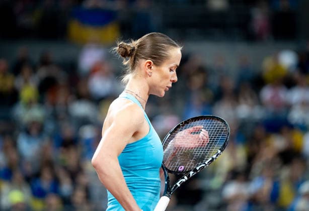 Katarzyna Kawa Vs Elina Svitolina - Billie Jean King Cup Qualifiers. Elina Svitolina of Ukraine competes in the Billie Jean King Cup Qualifiers, women s singles tennis match against Poland at the PreZero Arena in Gliwice, Poland, on April 10, 2026. Gliwice Poland  Copyright: xMarcinxGolbax originalFilename:golba-katarzyn260410_npHmu.jpg
