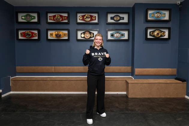 Boxen: Brave Boxing by Nina Meinke, Gym Eröffnung, Berlin, 10.04.2026 Weltmeisterin Nina Meinke und Ihre Gürtelsammlung *** Boxing Brave Boxing by Nina Meinke, Gym opening, Berlin, 10 04 2026 World champion Nina Meinke and her belt collection