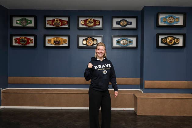 Boxen: Brave Boxing by Nina Meinke, Gym Eröffnung, Berlin, 10.04.2026 Weltmeisterin Nina Meinke und Ihre Gürtelsammlung *** Boxing Brave Boxing by Nina Meinke, Gym opening, Berlin, 10 04 2026 World champion Nina Meinke and her belt collection