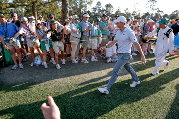 Golf 2026 Masters Tournament - Round 2 Rory McIlroy of Northern Ireland walks to the tee box for the 18th hole during round 2 of the 2026 Masters Tournament at the Augusta National Golf Club in Augusta, Georgia, USA, 10 April 2026. Augusta GEORGIA United States  Copyright: xERIKxS.xLESSERx