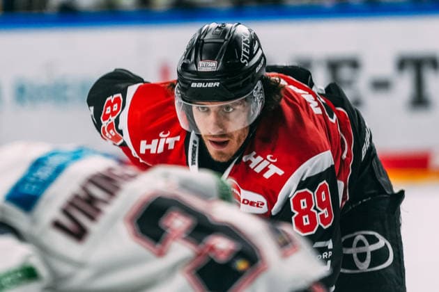 10.04.2026, xjmrgnx, Eishockey Penny DEL 1 2 Finale, Koelner Haie - Eisbären Berlin v.l. Gregor MacLeod (89, Koelner Haie) (DFL DFB REGULATIONS PROHIBIT ANY USE OF PHOTOGRAPHS as IMAGE SEQUENCES and or QUASI-VIDEO) Koeln *** 10 04 2026, xjmrgnx, Eishockey Penny DEL 1 2 Final, Koelner Haie Eisbären Berlin v l Gregor MacLeod 89, Koelner Haie DFL DFB REGULATIONS PROHIBIT ANY USE OF PHOTOGRAPHS as IMAGE SEQUENCES and or QUASI VIDEO Koeln