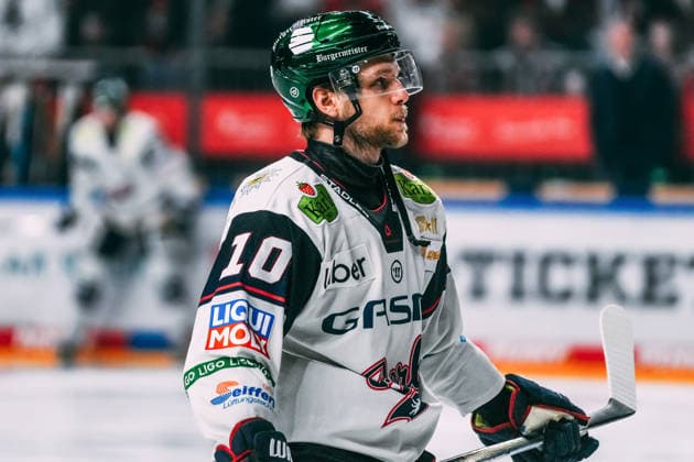 10.04.2026, xjmrgnx, Eishockey Penny DEL 1 2 Finale, Koelner Haie - Eisbären Berlin v.l. Lean Bergmann (10, Eisbaeren Berlin) (DFL DFB REGULATIONS PROHIBIT ANY USE OF PHOTOGRAPHS as IMAGE SEQUENCES and or QUASI-VIDEO) Koeln *** 10 04 2026, xjmrgnx, Eishockey Penny DEL 1 2 Final, Koelner Haie Eisbären Berlin v l Lean Bergmann 10, Eisbaeren Berlin DFL DFB REGULATIONS PROHIBIT ANY USE OF PHOTOGRAPHS as IMAGE SEQUENCES and or QUASI VIDEO Koeln